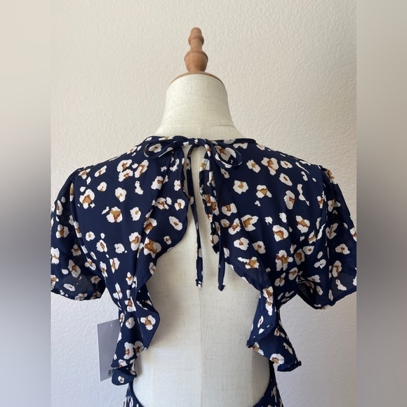 BIN#5 - Painted Threads Print Dress Medium - Picture 6 of 8